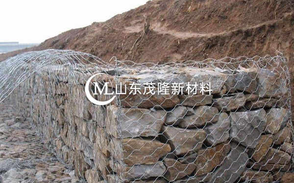 《水曹項(xiàng)目》滲排水網(wǎng)墊、石籠網(wǎng)施工