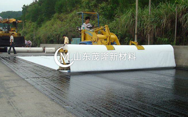 《高密市政道路》土工布、聚酯玻纖布施工