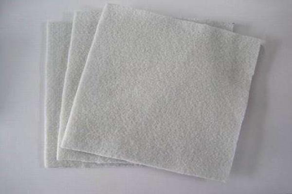 “土工布，助力公路土壤層塌陷裂縫修復(fù)”的探討  第1張