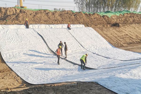 防滲土工布能否提高建筑結(jié)構(gòu)的穩(wěn)定性？  第2張