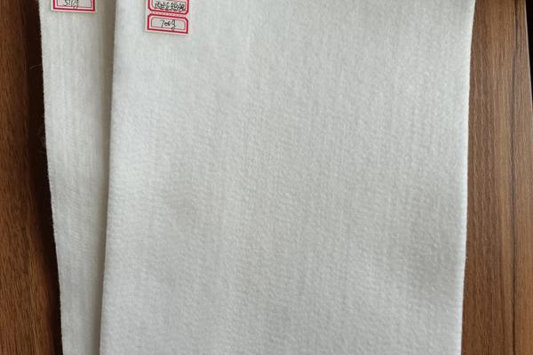 丙綸土工布的性能特點及優(yōu)勢解析  第1張