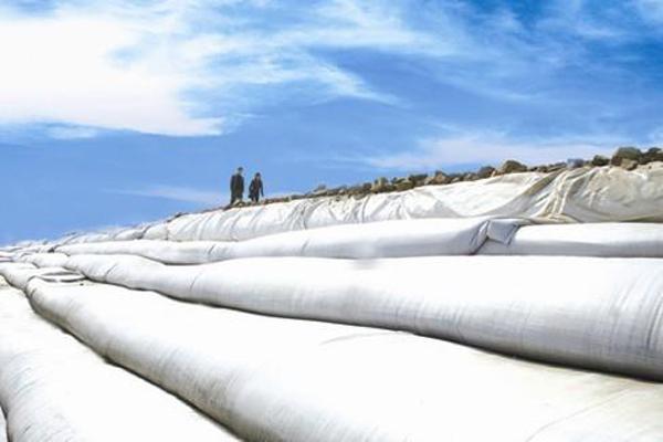 土工布等效孔徑的影響與土工布性能相關(guān)是怎樣的？  第3張