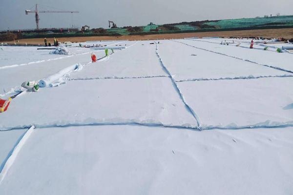 水泥砂漿在粘結(jié)土工布時(shí)有哪些注意事項(xiàng)呢  第1張