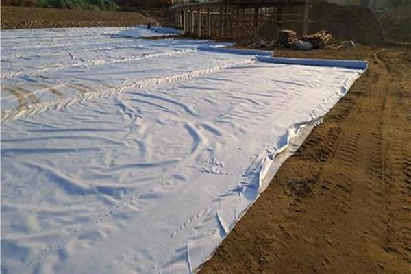 水泥砂漿在粘結(jié)土工布時(shí)有哪些注意事項(xiàng)呢  第2張