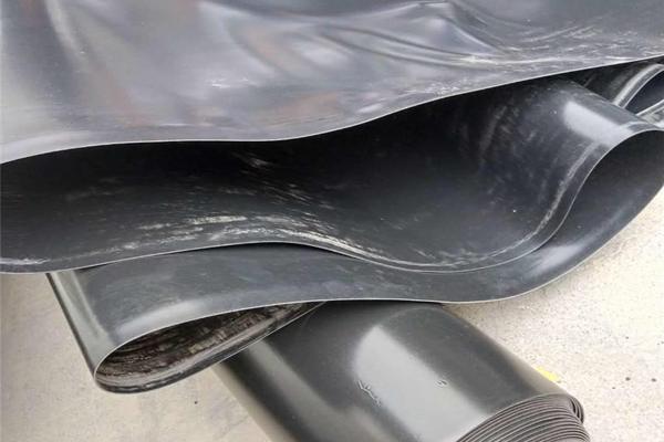 土工膜和土工布的區(qū)別有哪些呢？  第2張