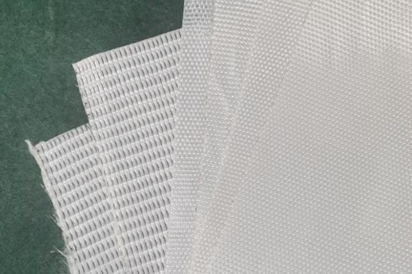 高強(qiáng)加筋土工布的柔軟度和什么有關(guān)呢？  第2張