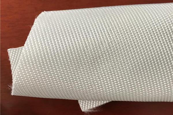 在路基中會(huì)用到高強(qiáng)加筋土工布嗎 第1張